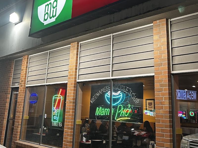 MaMa’s Pho exterior