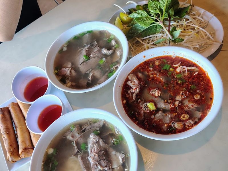 MaMa’s Pho food